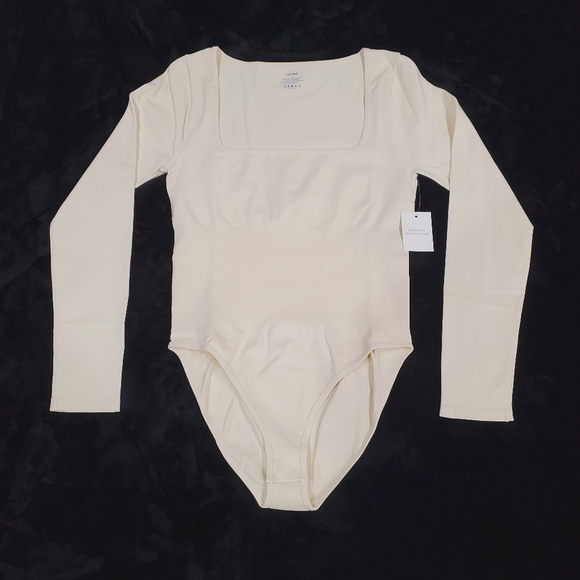 COPY - Tommy Control Shapewear Cream Long Sleeve Top - Picture 9 of 9